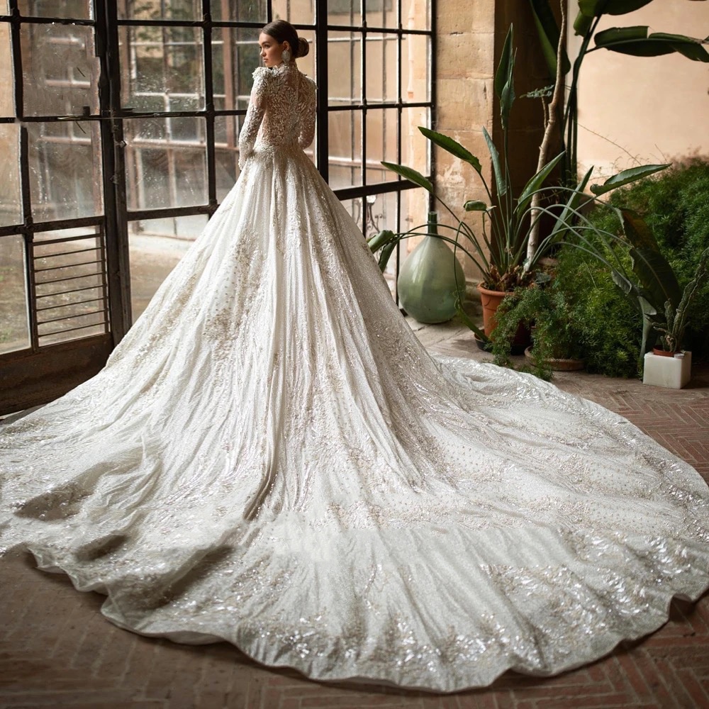 High Neck Royal Wedding Dresse - đánh giá và giá Badminton Victory