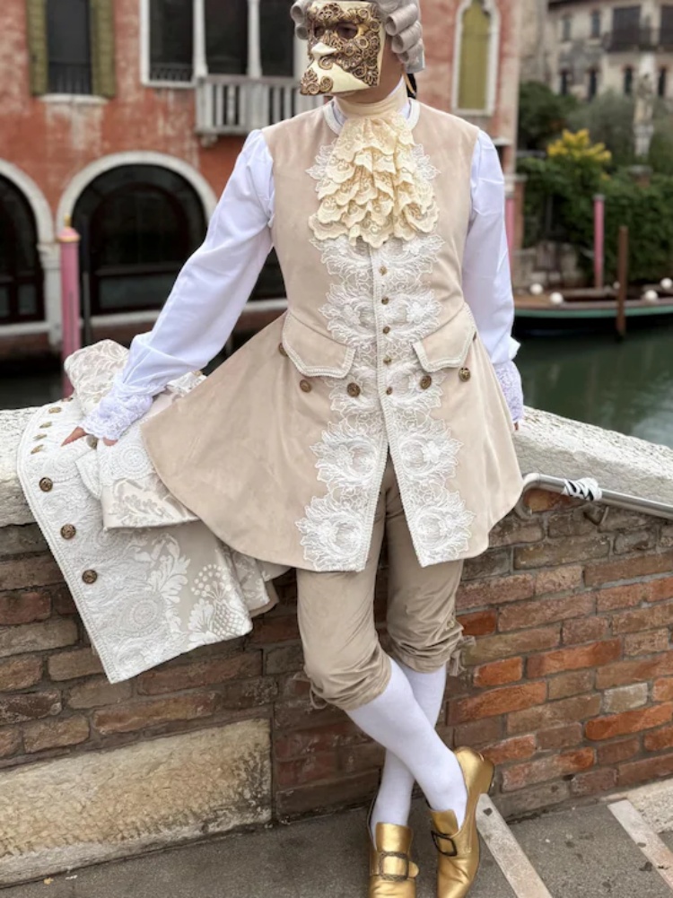 1700s White French Court Weddi - đánh giá và giá Badminton Victory