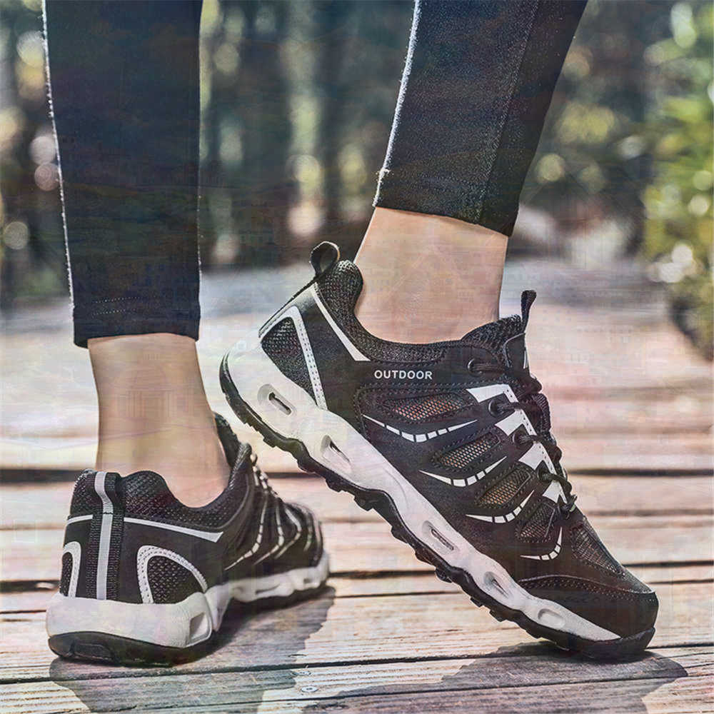 Sumer Round Tip Silver Sneaker - đánh giá và giá Badminton China